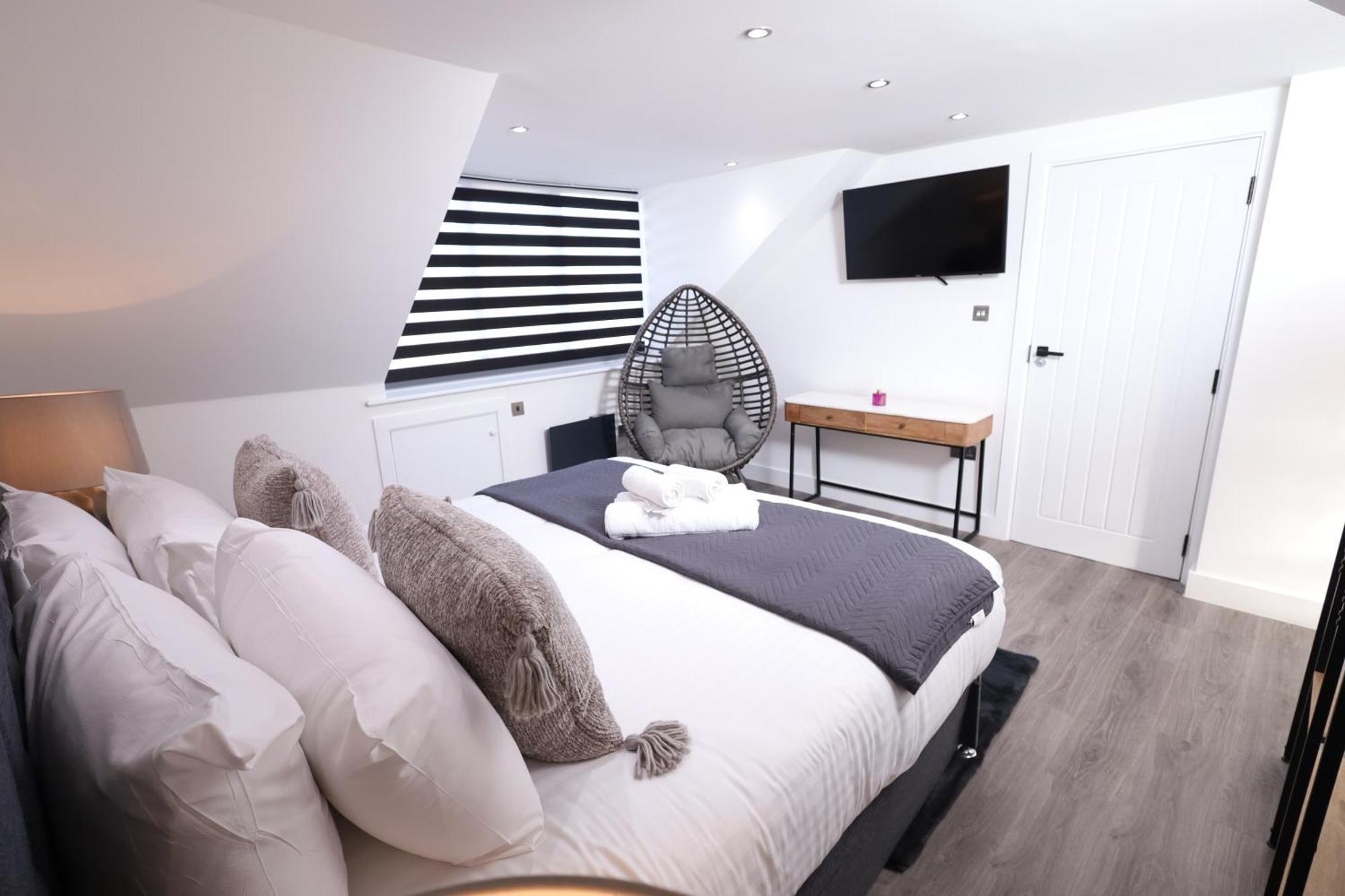 Spacious 4bedroom At Prime Market Street, Watford * Watford (Hertfordshire)