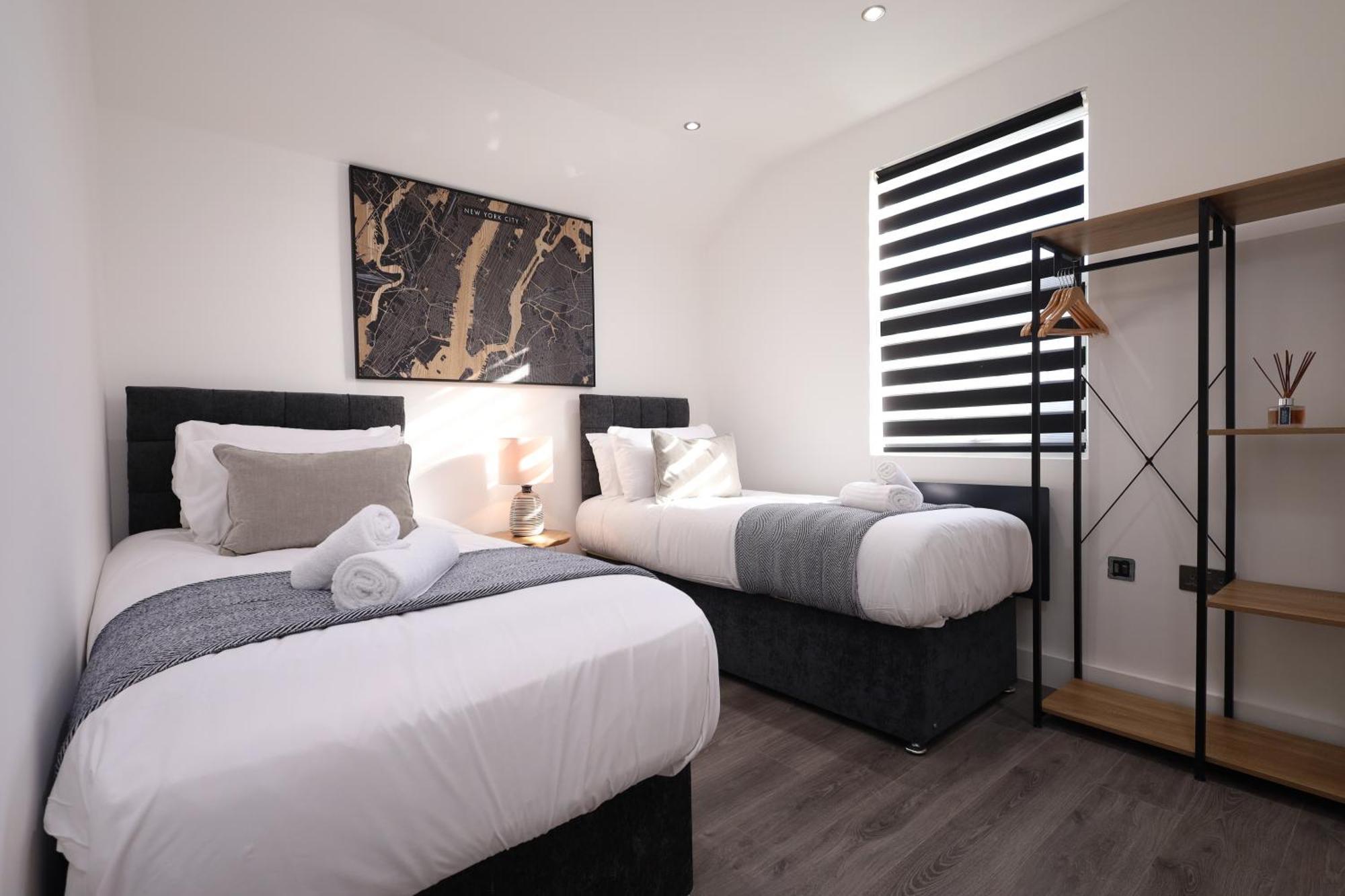 Spacious 4bedroom At Prime Market Street, Watford